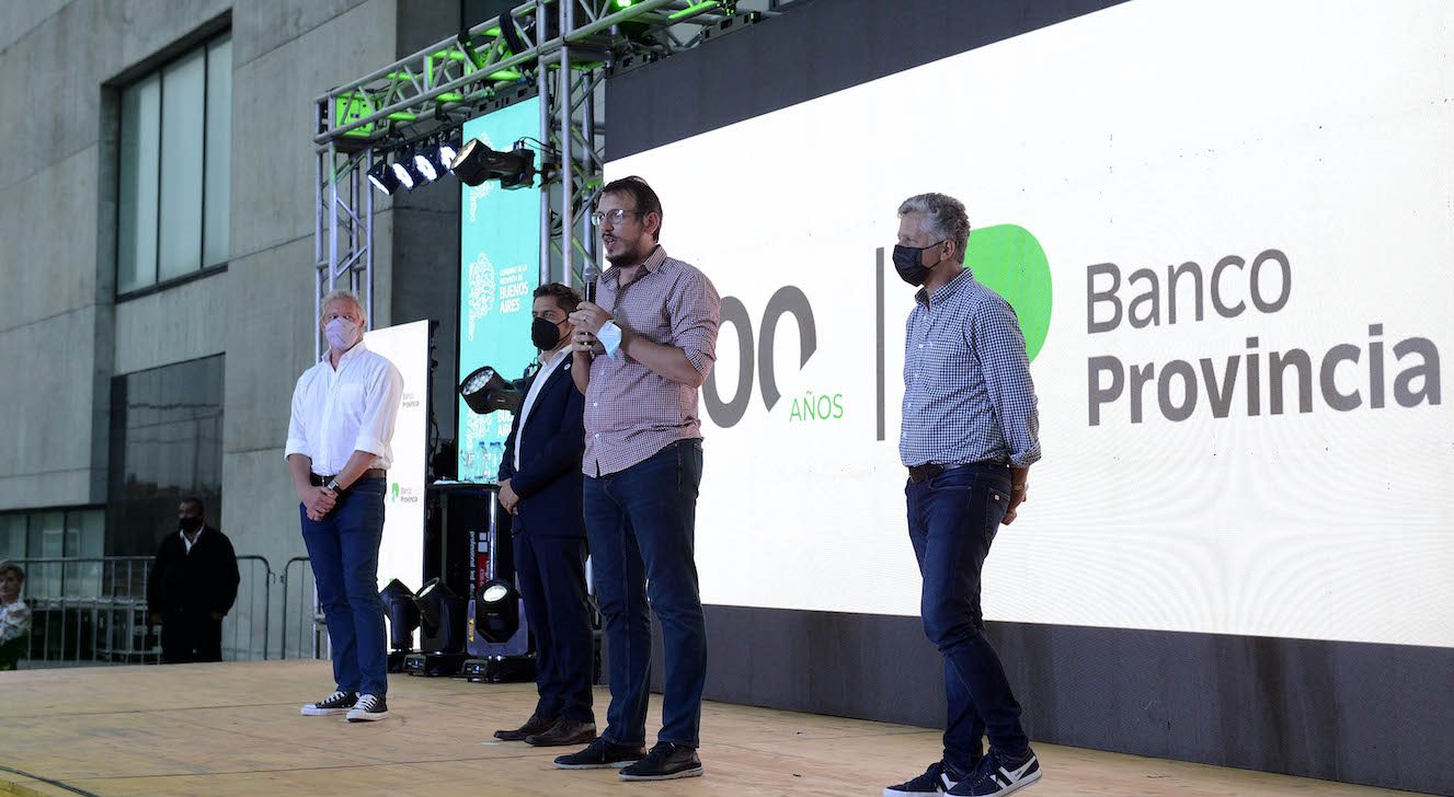 KICILLOF Y CUATTROMO JUNTO CON LOS DIRECTORES ANDRÉS VIVALDO Y ALEJANDRO FORMENTO.